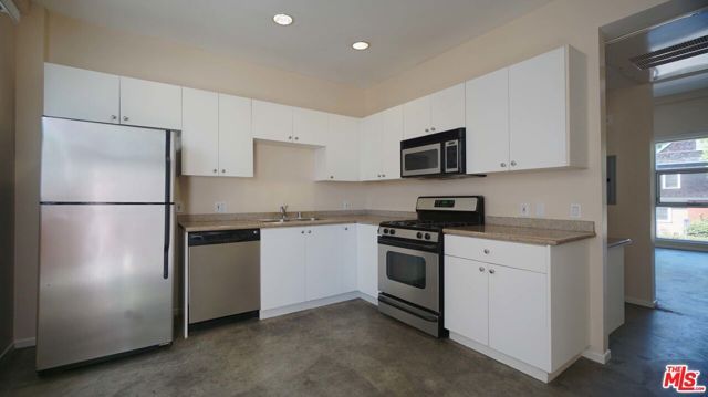 922 W 23Rd Street 202, Los Angeles, CA 90007