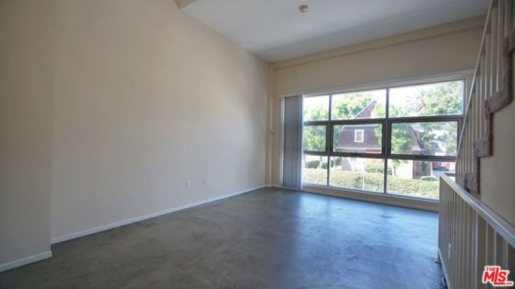 922 W 23Rd Street 202, Los Angeles, CA 90007