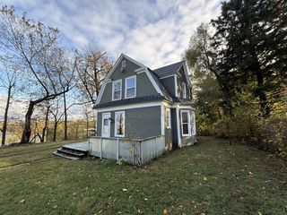 93 Goguac Street, Battle Creek, MI 49015