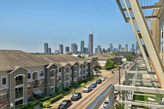 2124 E 6th ST 418, Austin, TX 78702