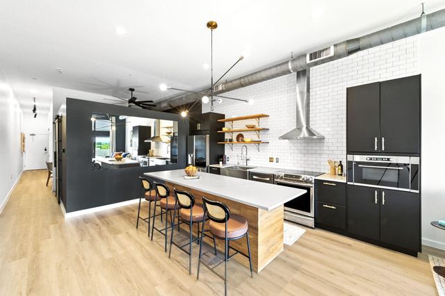 2124 E 6th ST 418, Austin, TX 78702