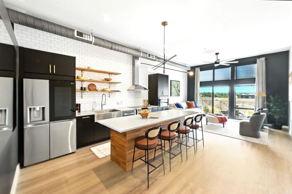 2124 E 6th ST 418, Austin, TX 78702