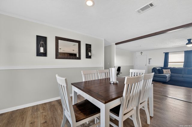 250 Cr 325, Jourdanton, TX 78026
