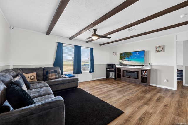 250 Cr 325, Jourdanton, TX 78026