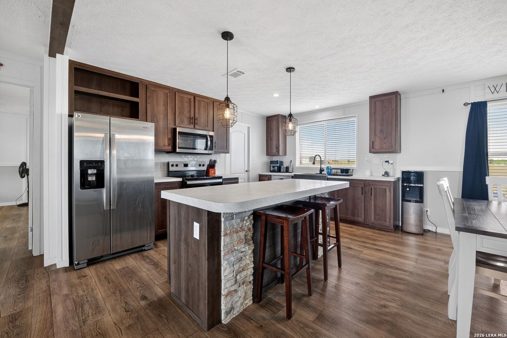 250 Cr 325, Jourdanton, TX 78026