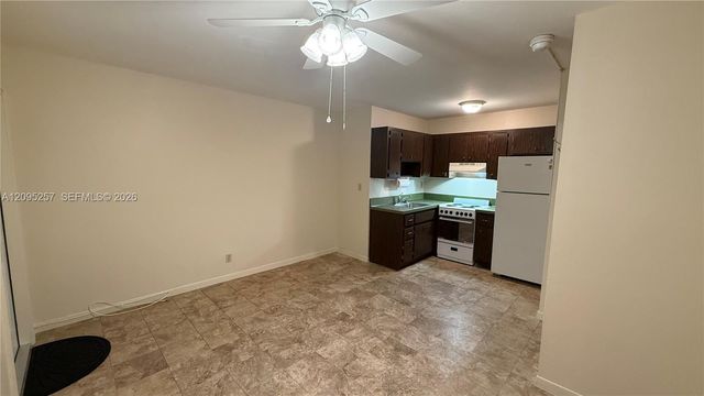 2400 SW 42nd Avenue 1-6, Fort Lauderdale, FL 33317