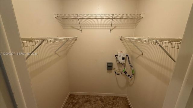 2400 SW 42nd Avenue 1-6, Fort Lauderdale, FL 33317