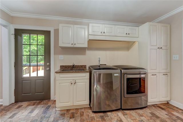1163 NC Highway 62 W, High Point, NC 27263