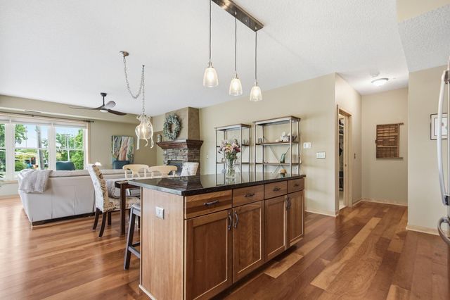 2201 Village Lane A204, Bloomington, MN 55431