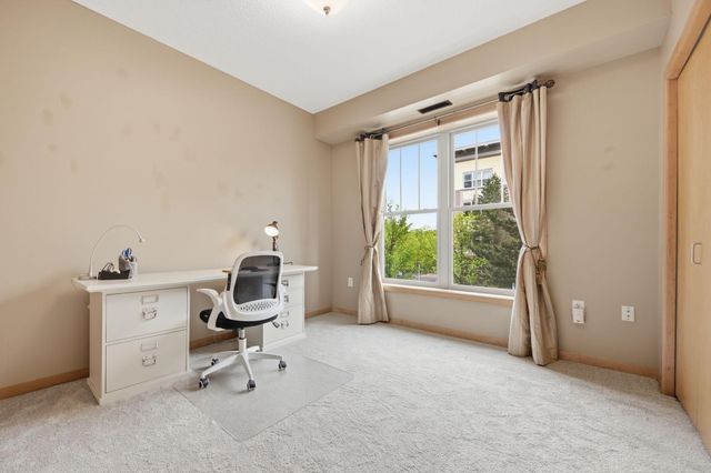 2201 Village Lane A204, Bloomington, MN 55431