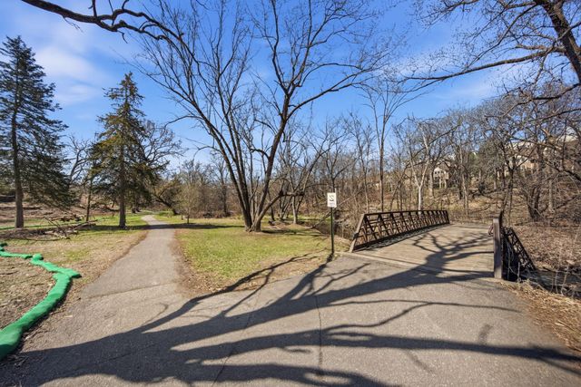 2201 Village Lane A204, Bloomington, MN 55431