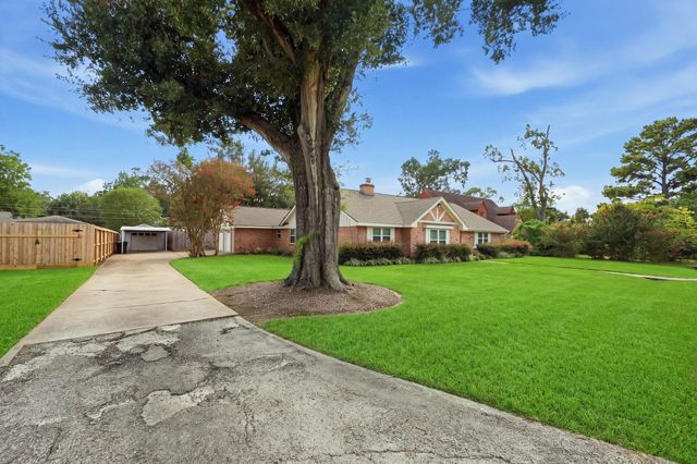 9211 Olathe Street, Houston, TX 77055