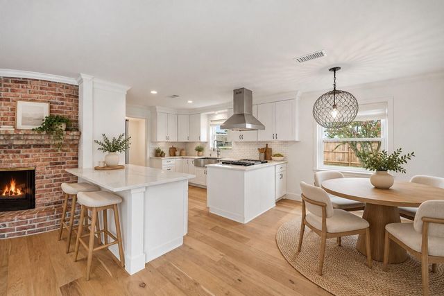 9211 Olathe Street, Houston, TX 77055