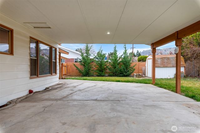 32 Furney Street, Wenatchee, WA 98801