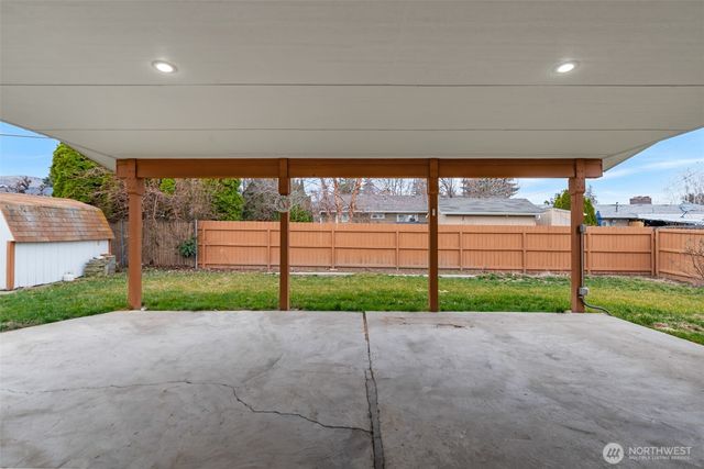 32 Furney Street, Wenatchee, WA 98801