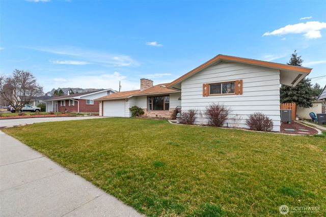 32 Furney Street, Wenatchee, WA 98801