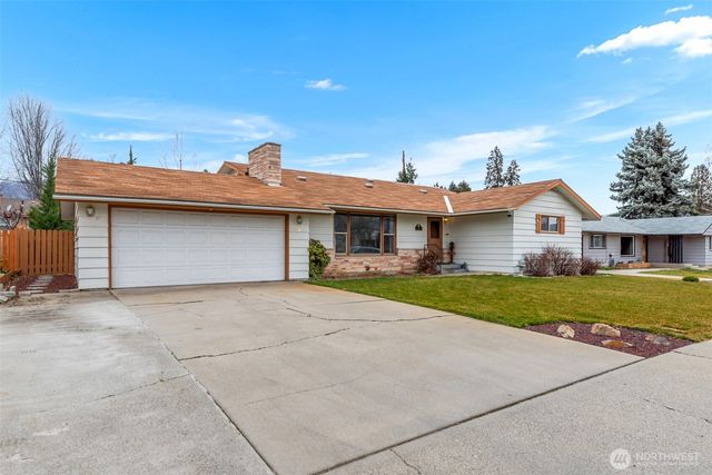 32 Furney Street, Wenatchee, WA 98801