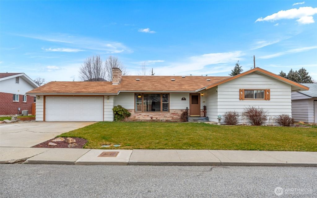 32 Furney Street, Wenatchee, WA 98801
