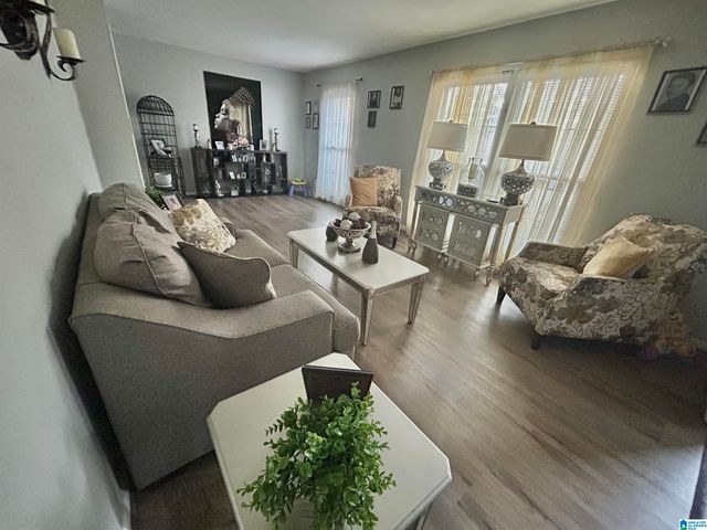 3107 3RD WAY NE, Center Point, AL 35215