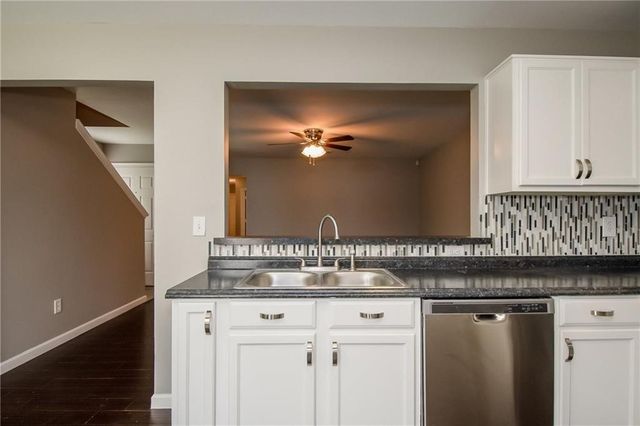 926 Walnut Street, Burleson, TX 76028