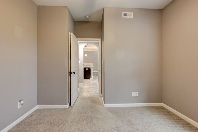 217 Cooper River Way, Clarksville, TN 37042