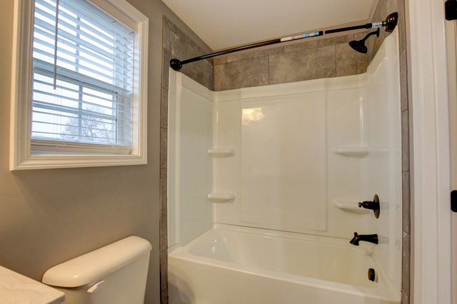 217 Cooper River Way, Clarksville, TN 37042