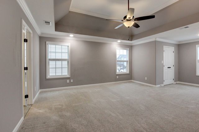 217 Cooper River Way, Clarksville, TN 37042