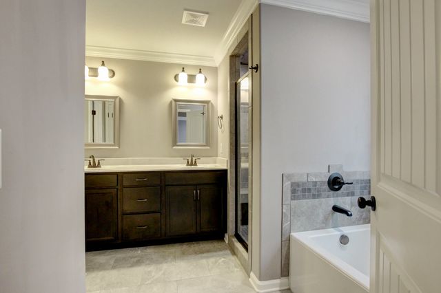 217 Cooper River Way, Clarksville, TN 37042