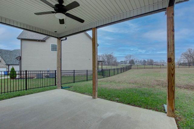 217 Cooper River Way, Clarksville, TN 37042