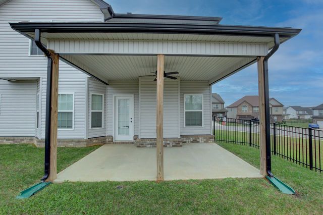 217 Cooper River Way, Clarksville, TN 37042