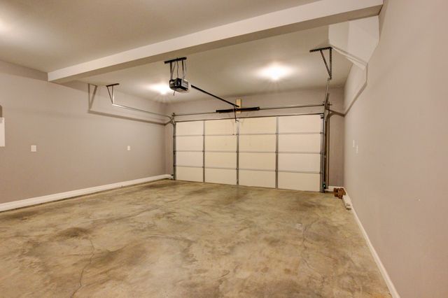 217 Cooper River Way, Clarksville, TN 37042