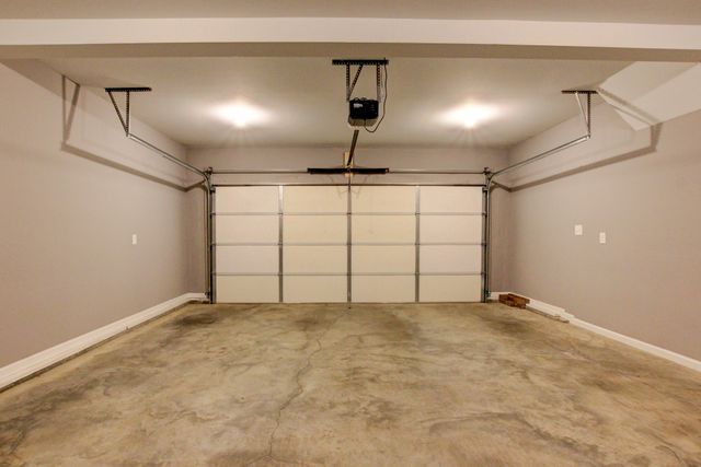 217 Cooper River Way, Clarksville, TN 37042