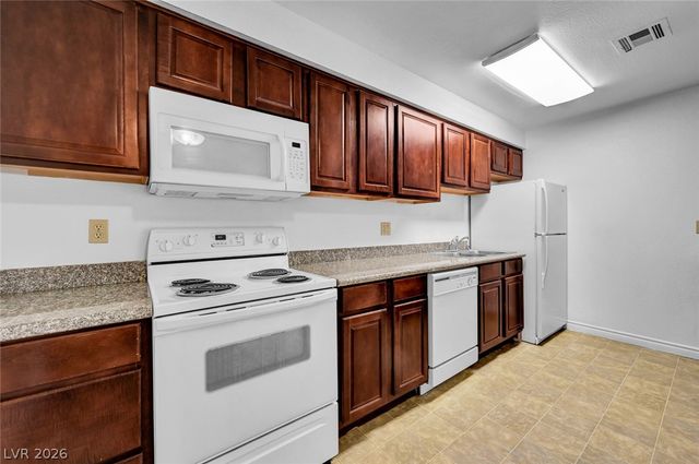 4340 Sandy River Drive 84, Las Vegas, NV 89103