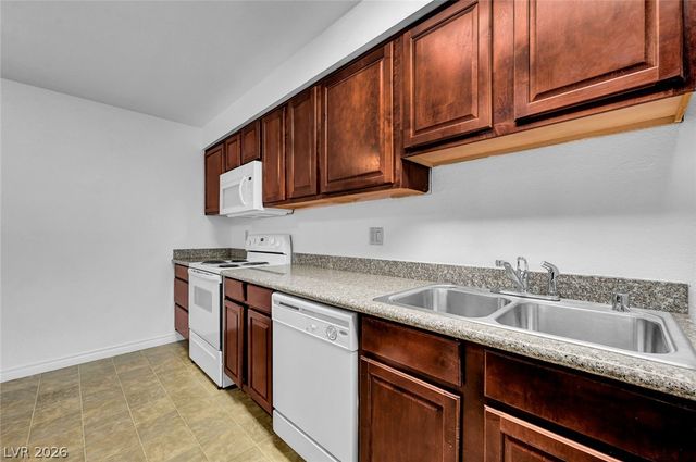 4340 Sandy River Drive 84, Las Vegas, NV 89103