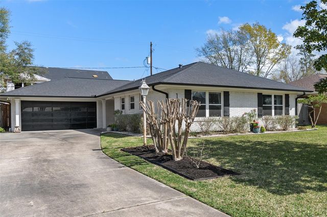 1902 De Milo Drive, Houston, TX 77018