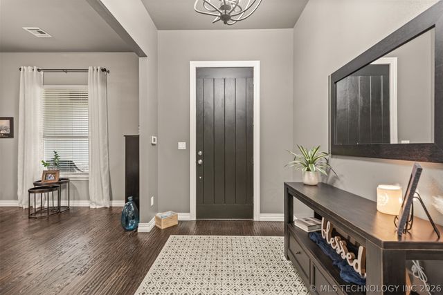 16911 S 321st East Avenue, Coweta, OK 74429