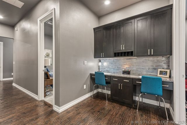 16911 S 321st East Avenue, Coweta, OK 74429