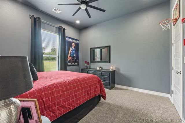 16911 S 321st East Avenue, Coweta, OK 74429