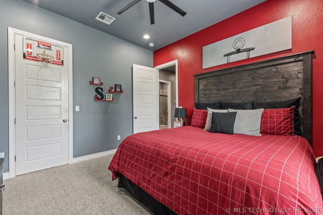 16911 S 321st East Avenue, Coweta, OK 74429