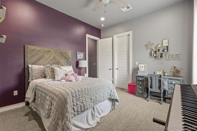16911 S 321st East Avenue, Coweta, OK 74429