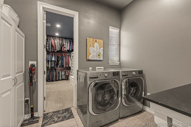 16911 S 321st East Avenue, Coweta, OK 74429