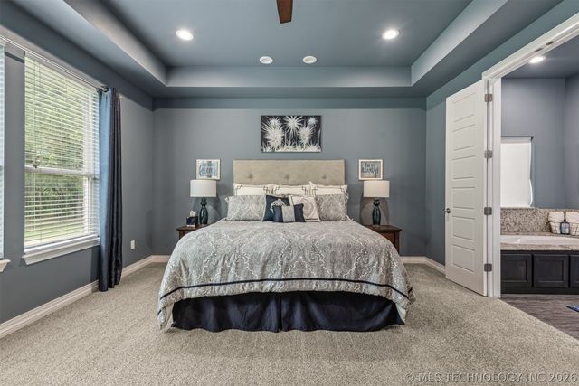 16911 S 321st East Avenue, Coweta, OK 74429