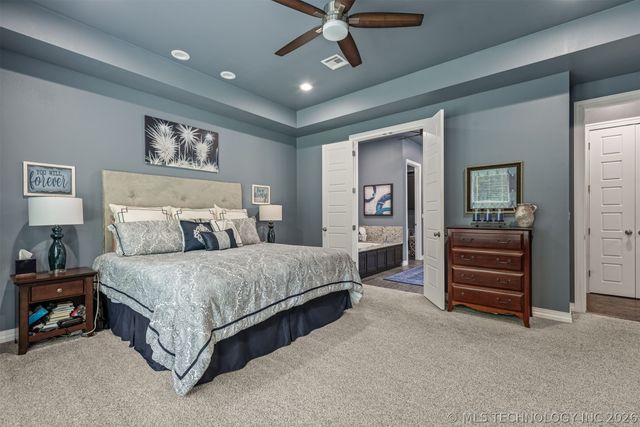 16911 S 321st East Avenue, Coweta, OK 74429