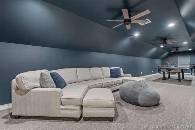 16911 S 321st East Avenue, Coweta, OK 74429