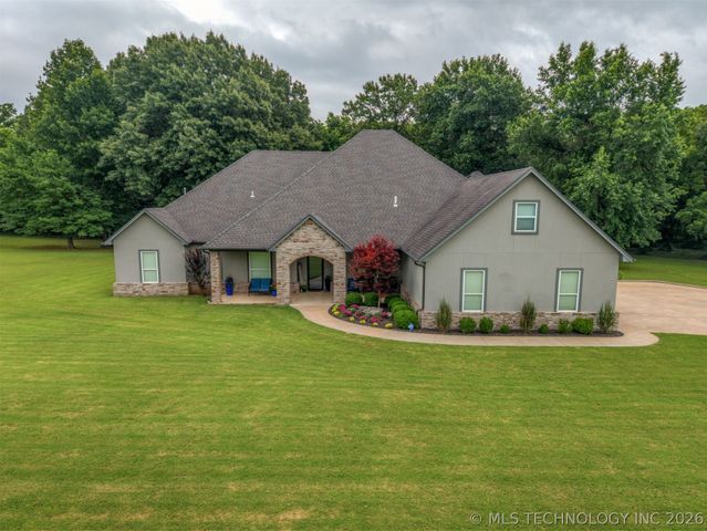 16911 S 321st East Avenue, Coweta, OK 74429