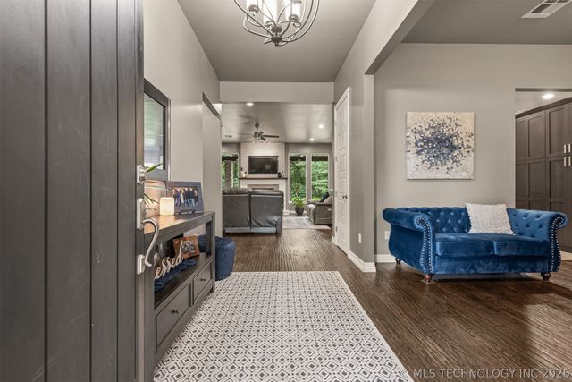 16911 S 321st East Avenue, Coweta, OK 74429