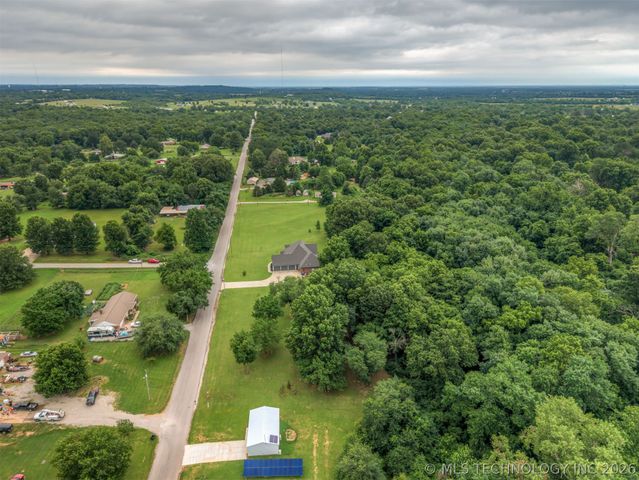 16911 S 321st East Avenue, Coweta, OK 74429