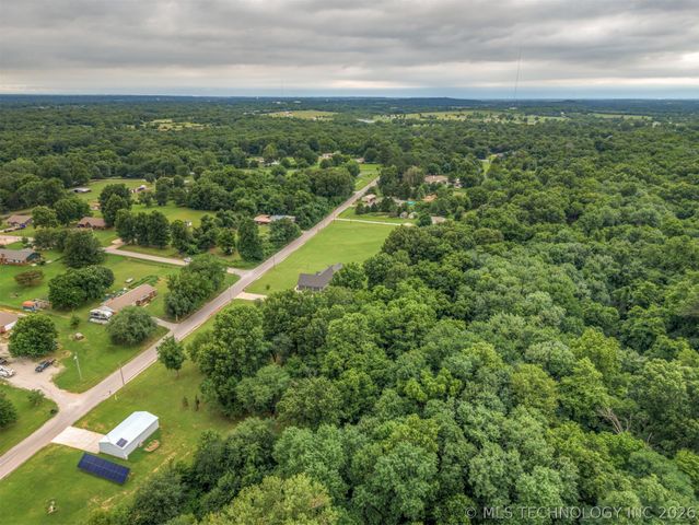 16911 S 321st East Avenue, Coweta, OK 74429