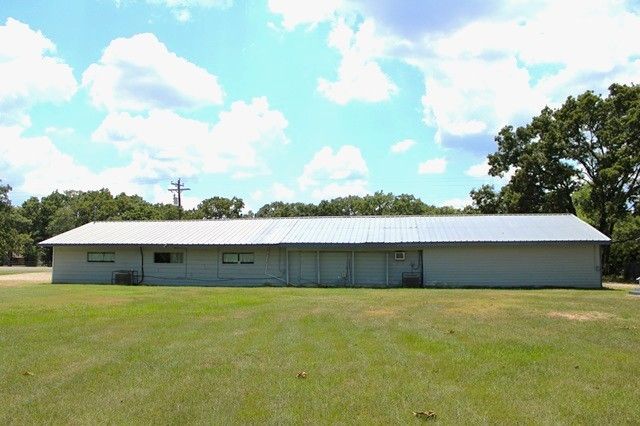 9813 Fm 751, Quinlan, TX 75474