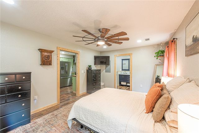 15889 Applehill Road, Prairie Grove, AR 72753
